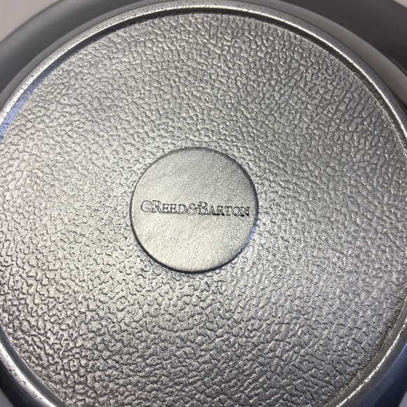 New in Box Reed & Barton Arlington Metal Salad Bowl with Tongs - Picture 6 of 12